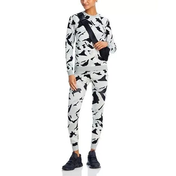 Sweaty Betty Mountain Base Layer Leggings Women's Gray Camo Jacquard Knit NEW 8 - Picture 1 of 6